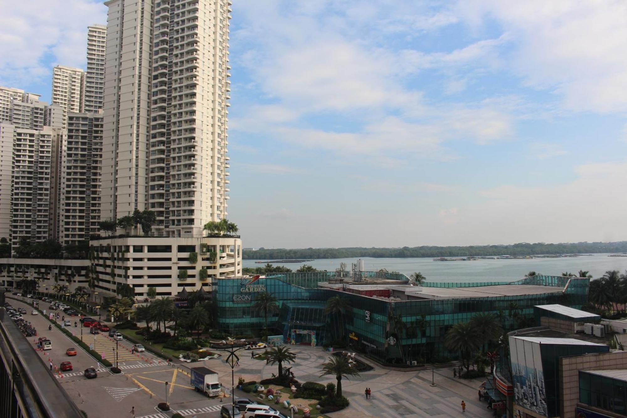Apartamento Country Garden Danga Bay Johor Bahru Exterior foto